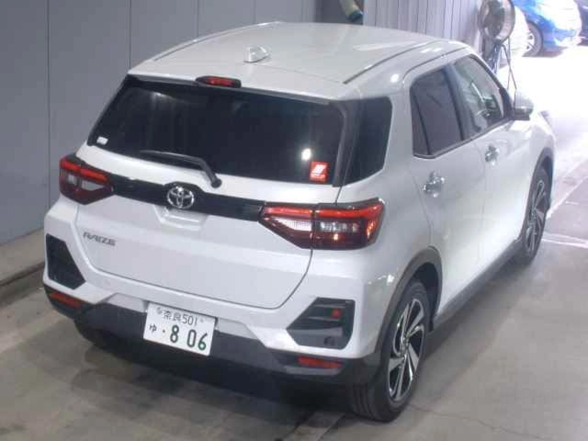 TOYOTA RAIZE