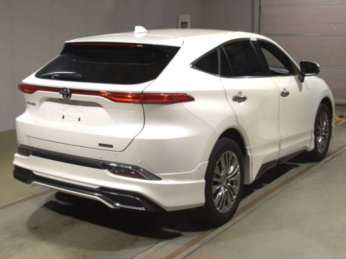 TOYOTA HARRIER