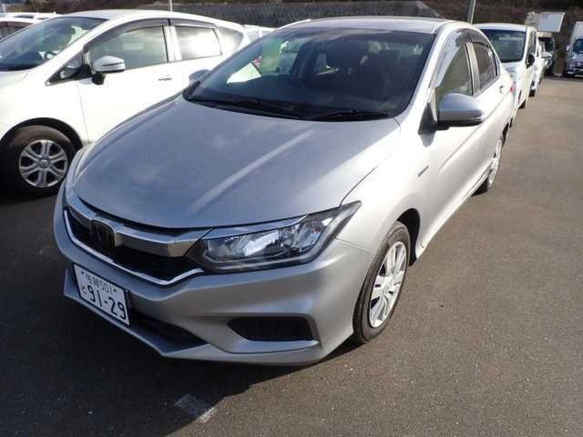 HONDA GRACE GM4 2021