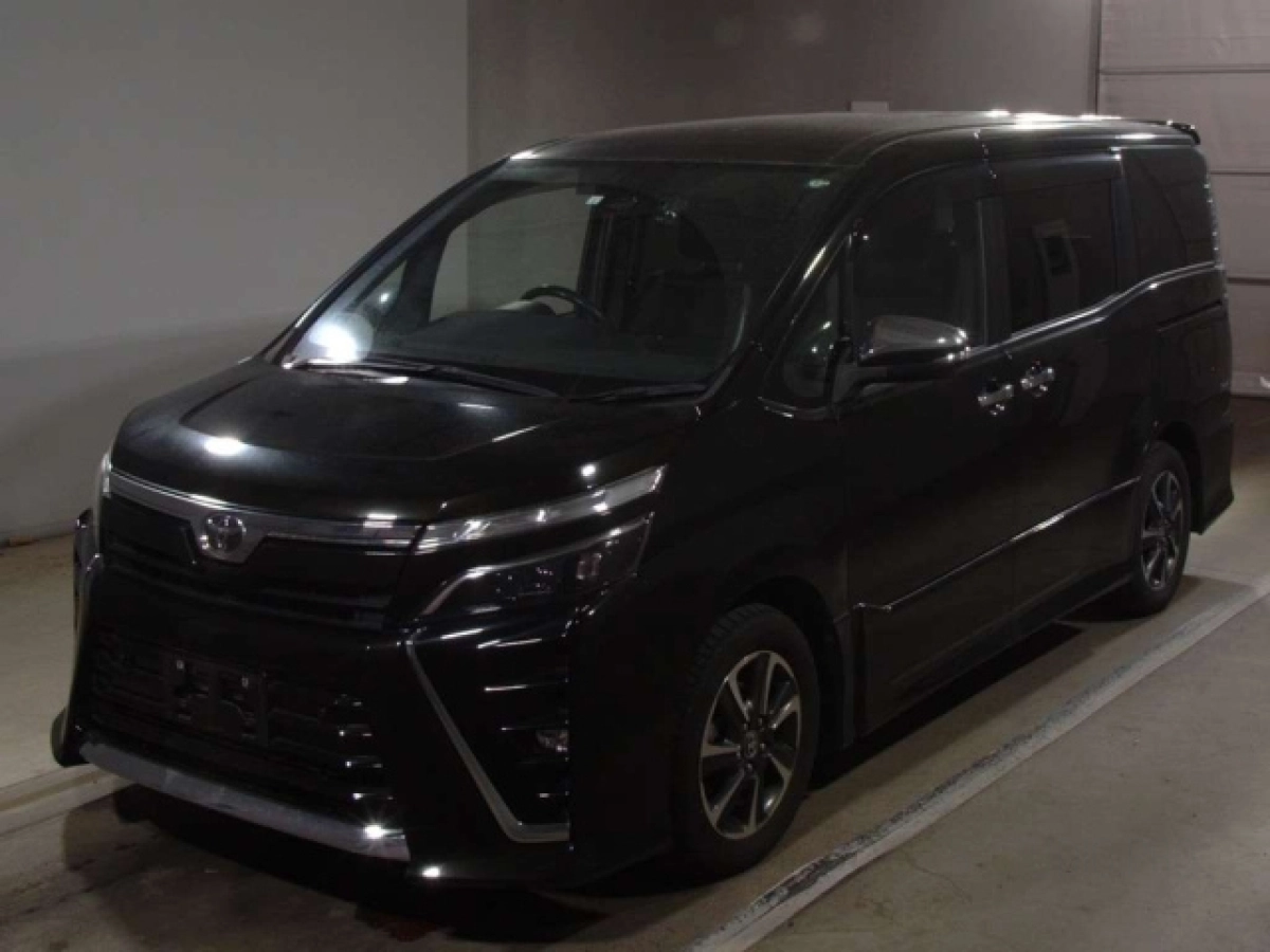 TOYOTA VOXY ZRR80W 2021