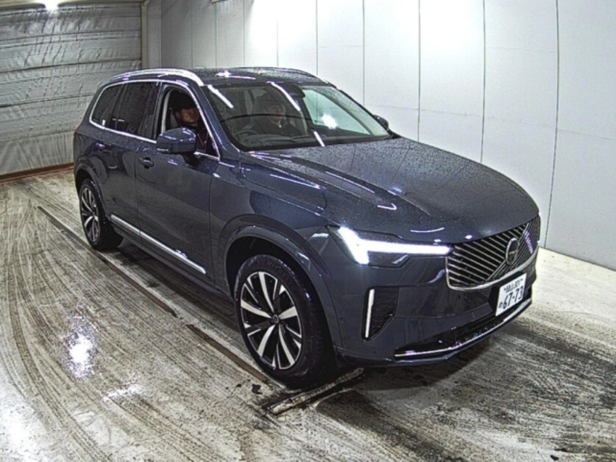 VOLVO XC90 LB420TXCM2 2025