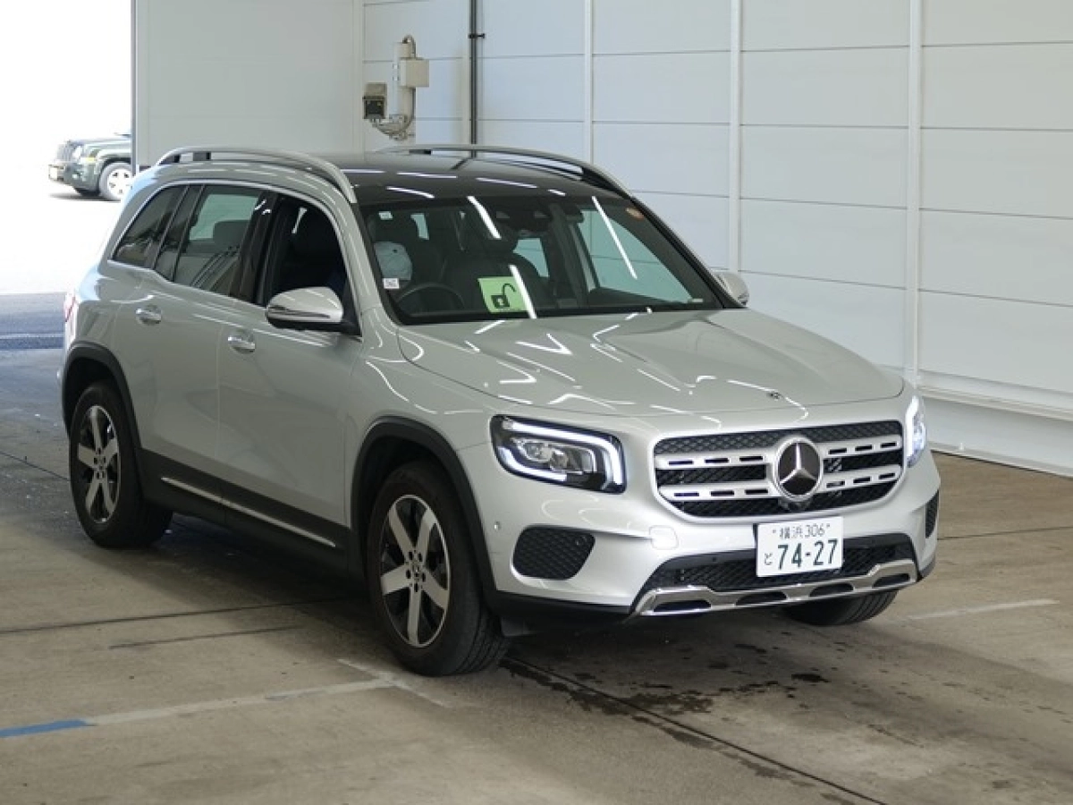 MERCEDES BENZ GLB 247684M 2023