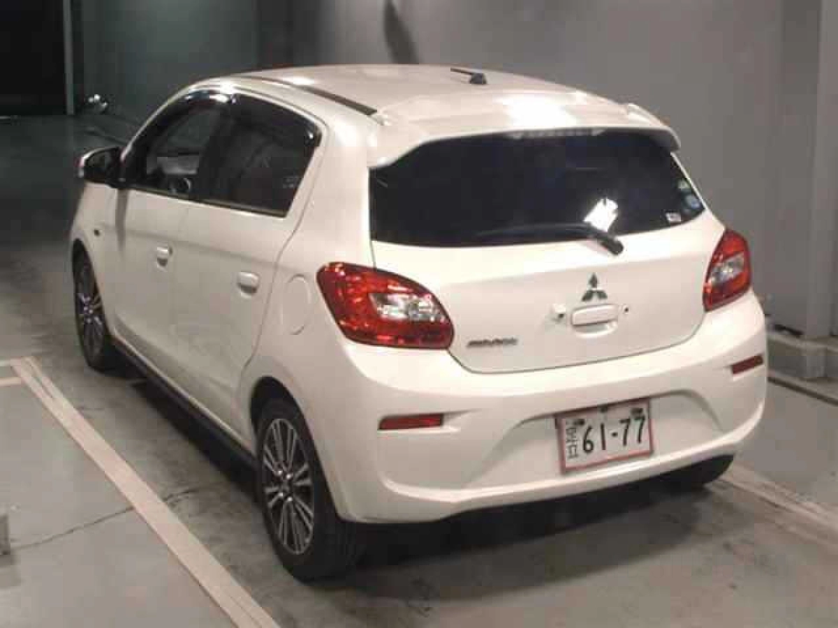 MITSUBISHI MIRAGE