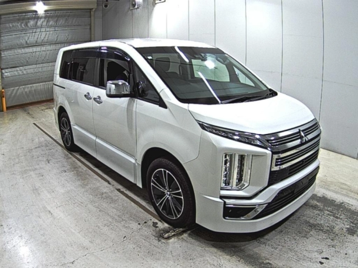 MITSUBISHI DELICA D5 CV1W 2021