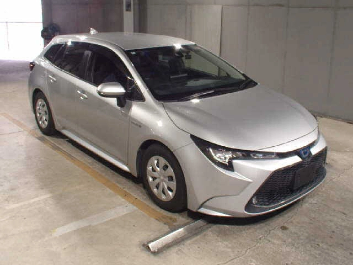 TOYOTA COROLLA TOURING ZWE211W 2020
