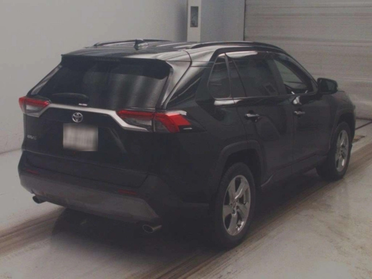 TOYOTA RAV4