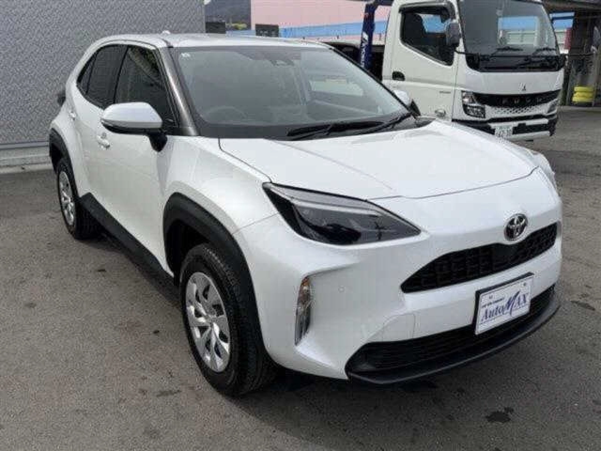 TOYOTA YARIS CROSS MXPB10 2024