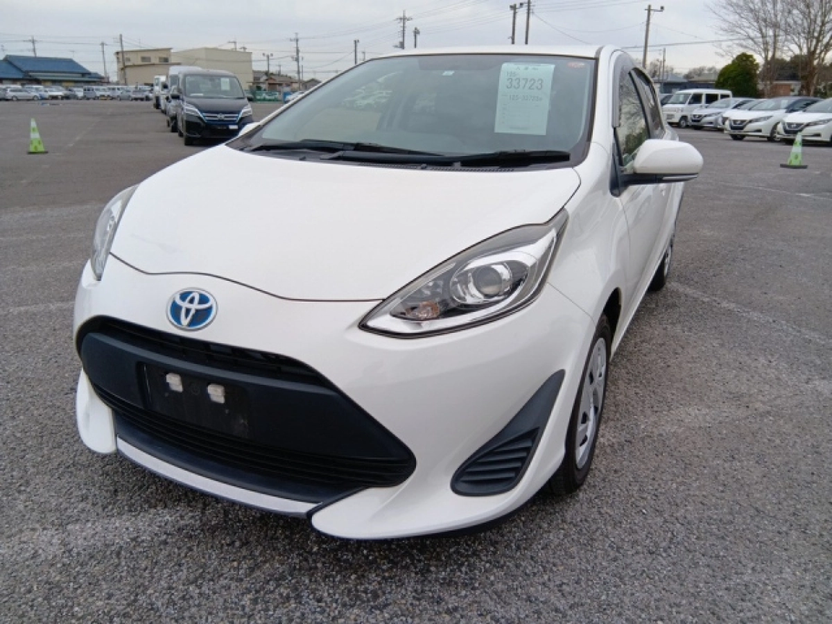 TOYOTA AQUA NHP10 2021