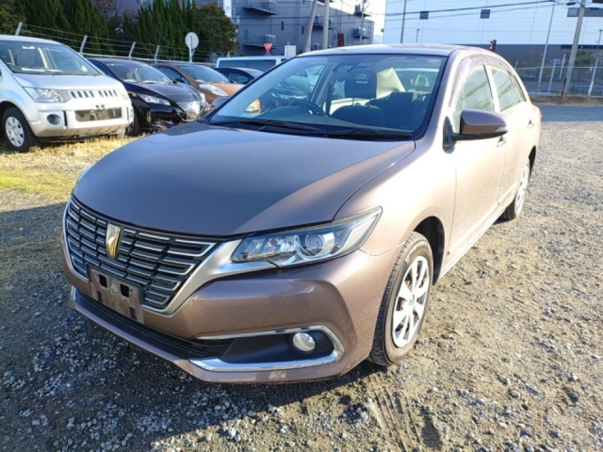 TOYOTA PREMIO ZRT260 2019
