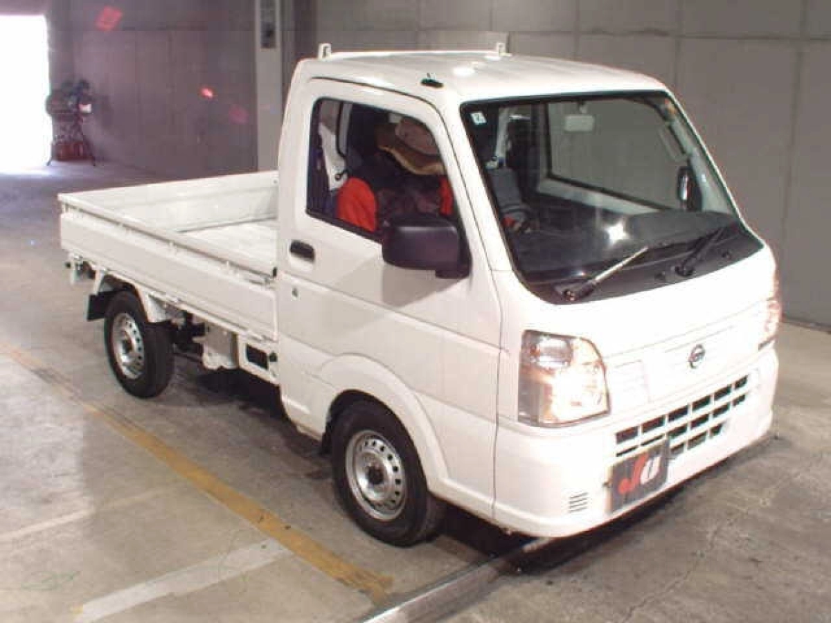 NISSAN CLIPPER TRUCK DR16T 2025