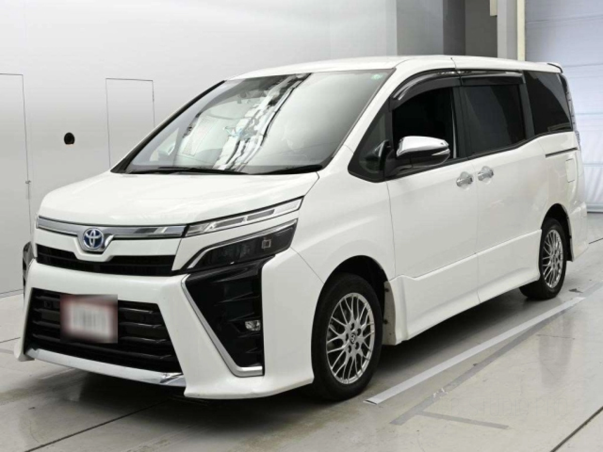 TOYOTA VOXY ZWR80W 2020