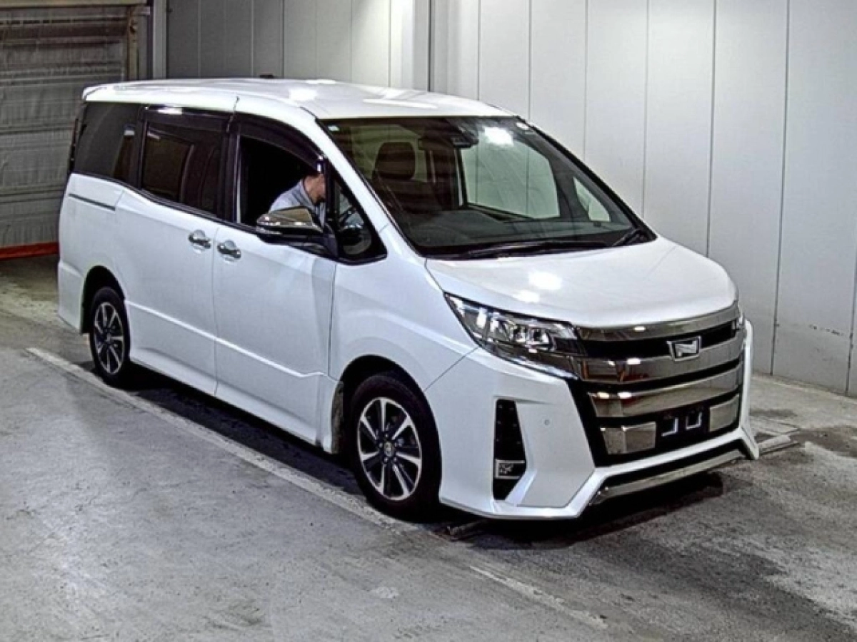 TOYOTA NOAH ZRR85W 2021