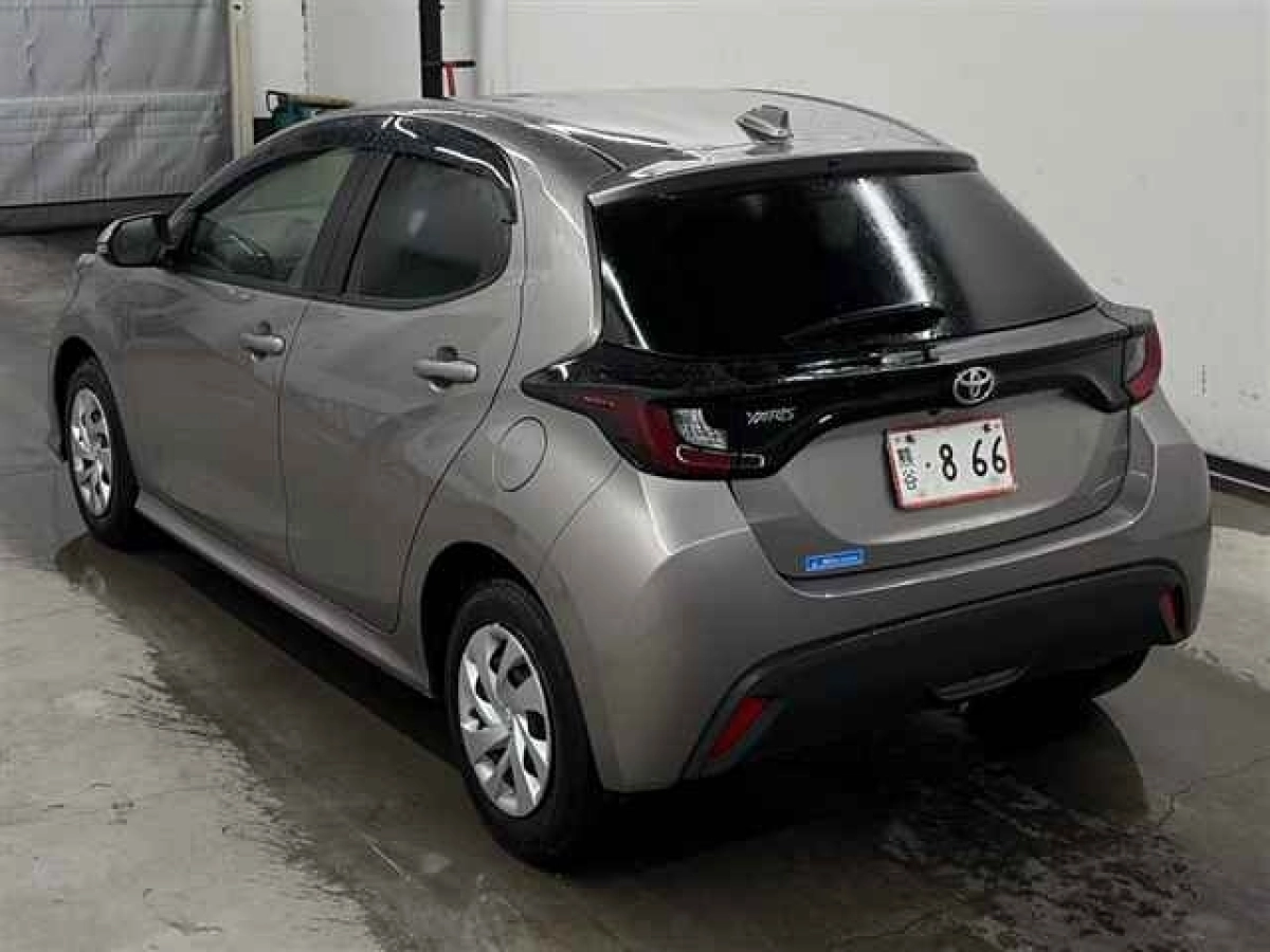 TOYOTA YARIS