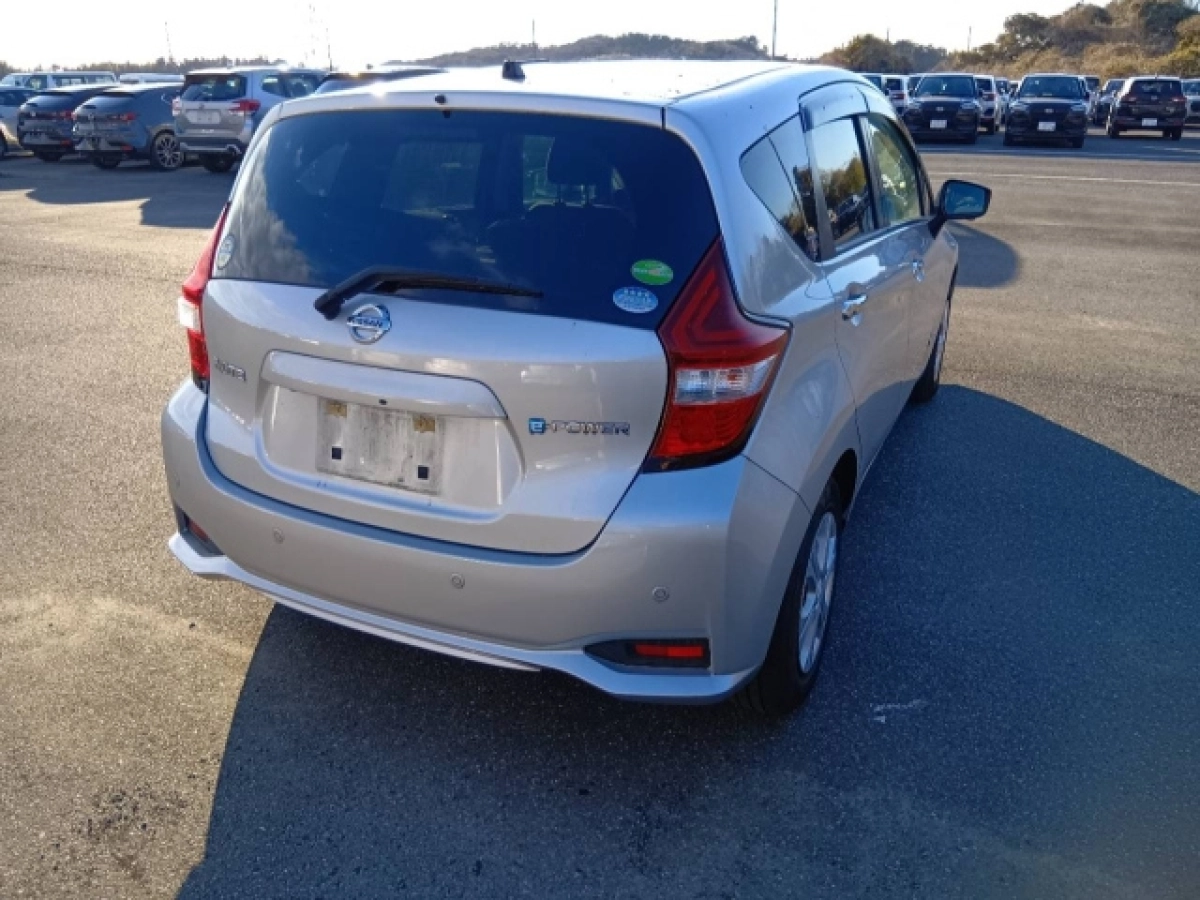 NISSAN NOTE