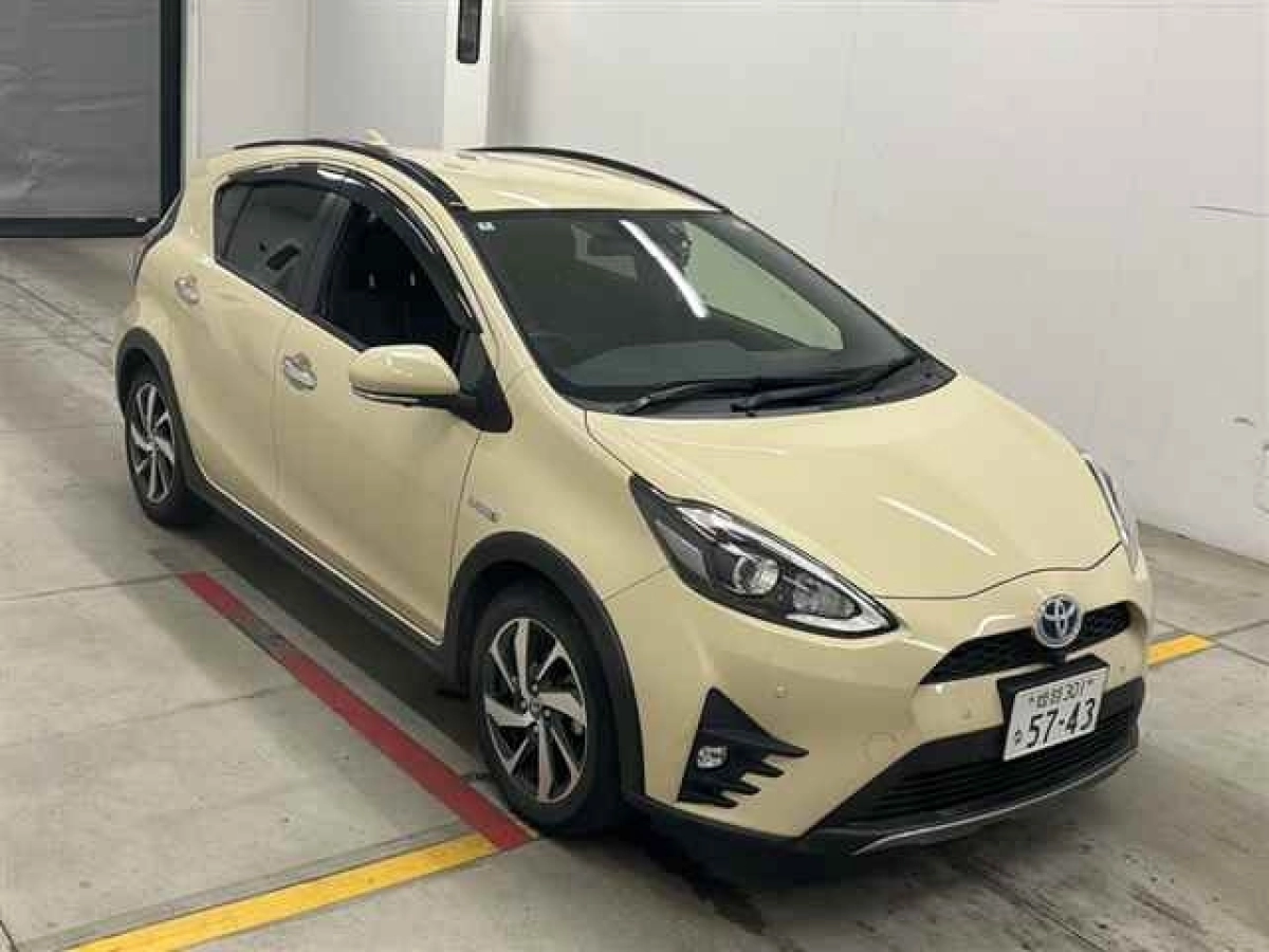 TOYOTA AQUA NHP10H 2020