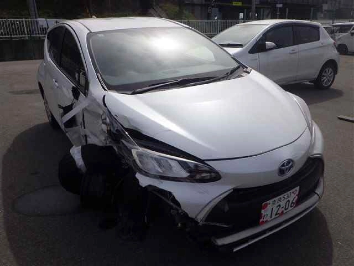 TOYOTA AQUA MXPK11 2022