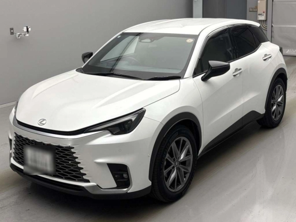 LEXUS LBX MAYH15 2025