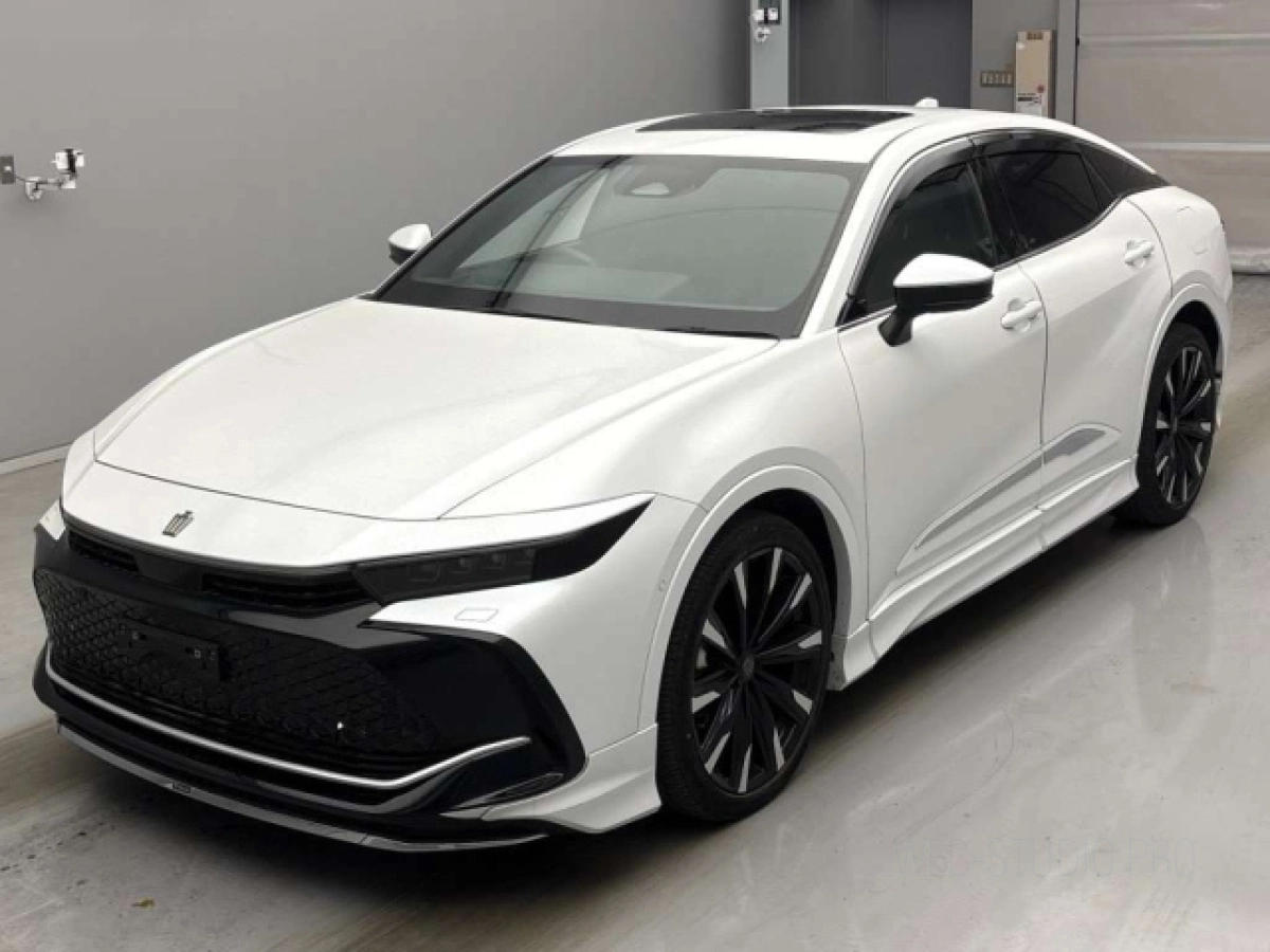 TOYOTA CROWN CROSSOVER TZSH35 2023