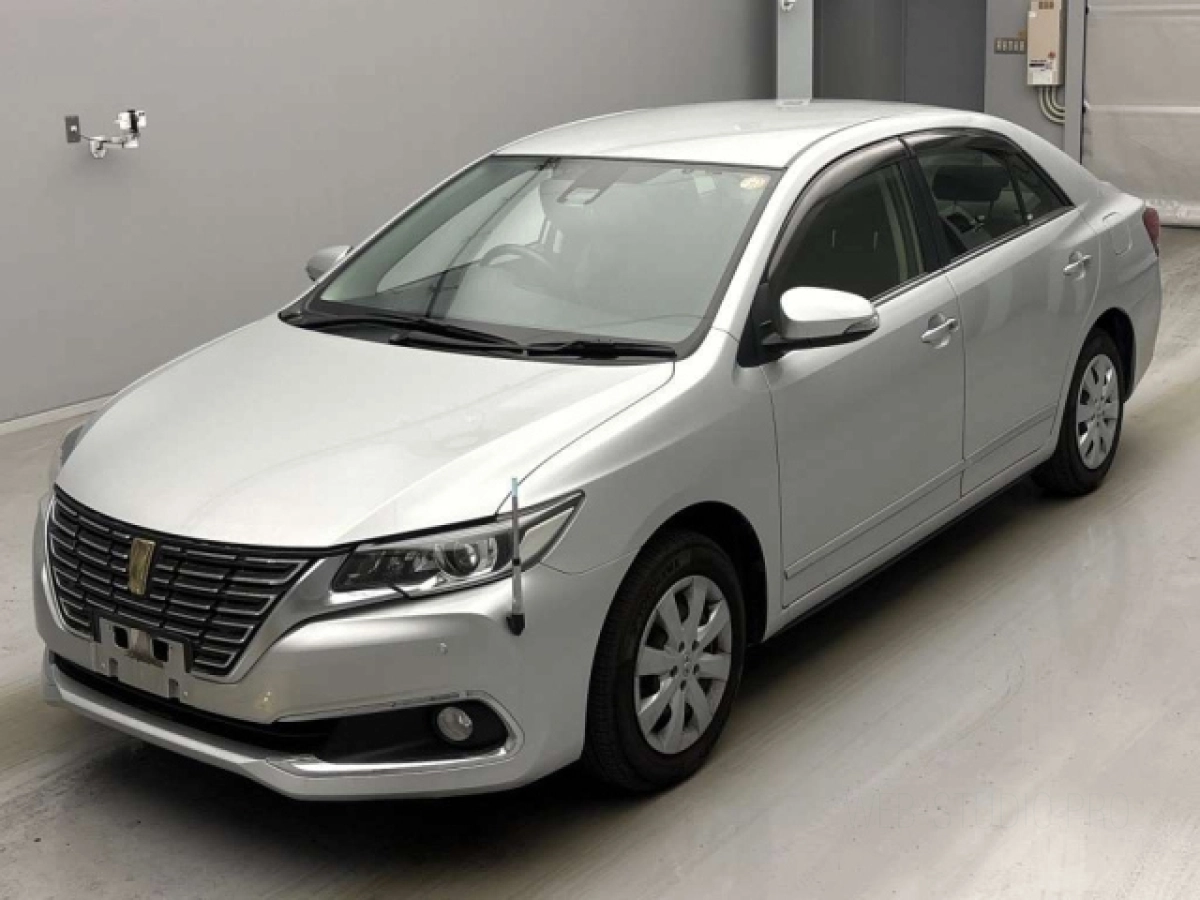 TOYOTA PREMIO ZRT260 2020