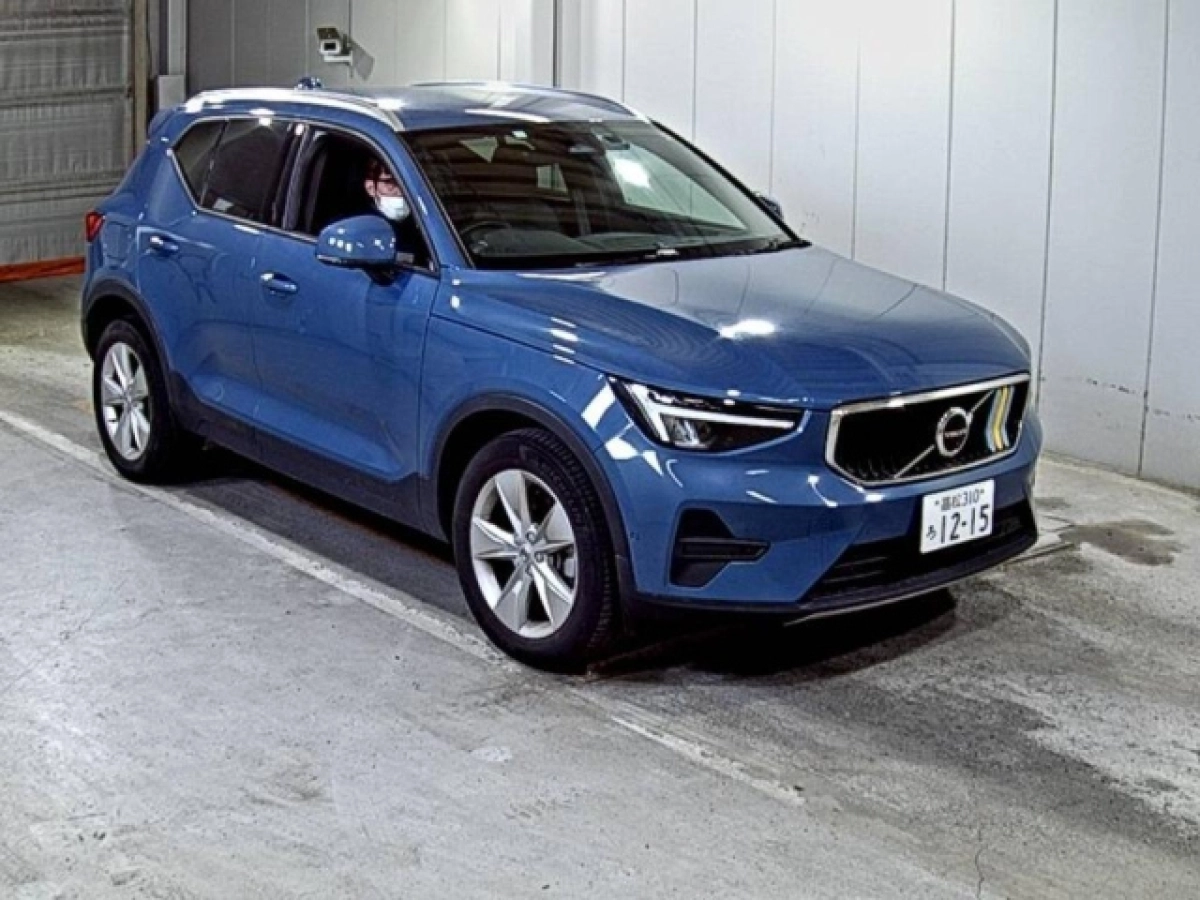 VOLVO XC40 XB420TXCM 2023