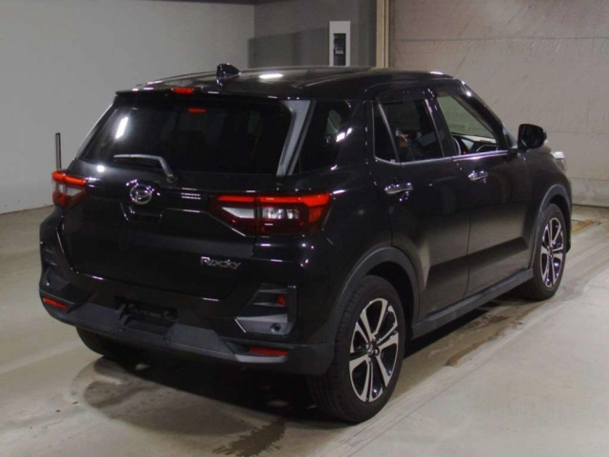 DAIHATSU ROCKY