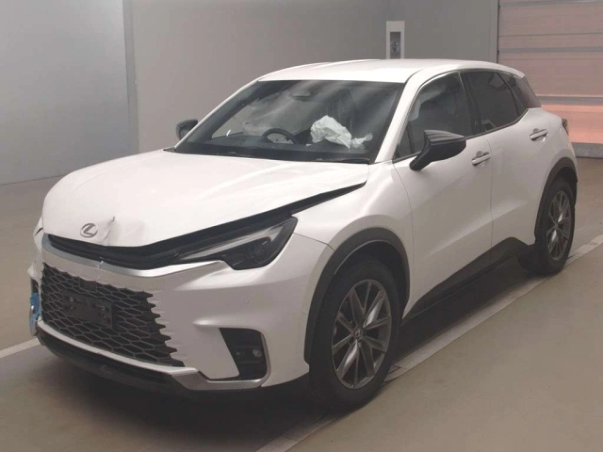 LEXUS LBX MAYH10 2024
