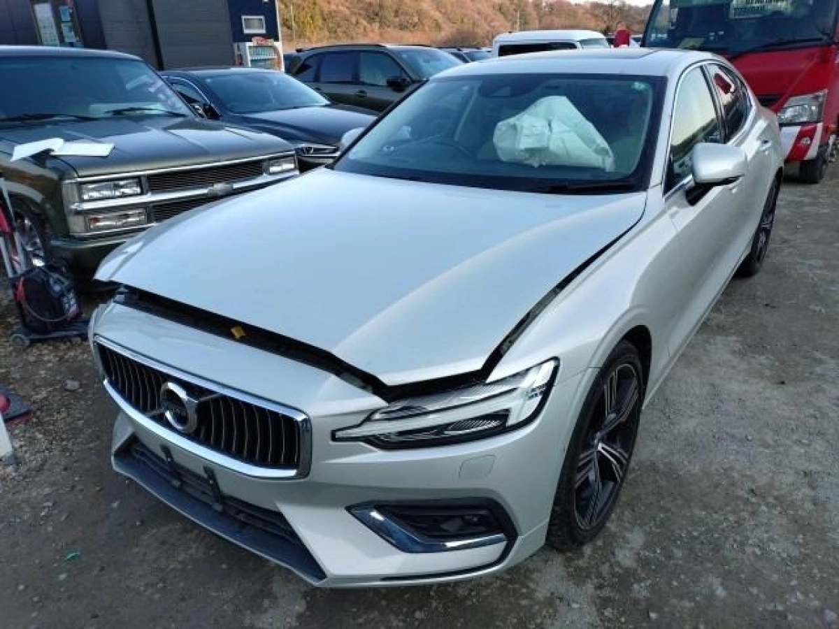 VOLVO S60 ZB420 2019