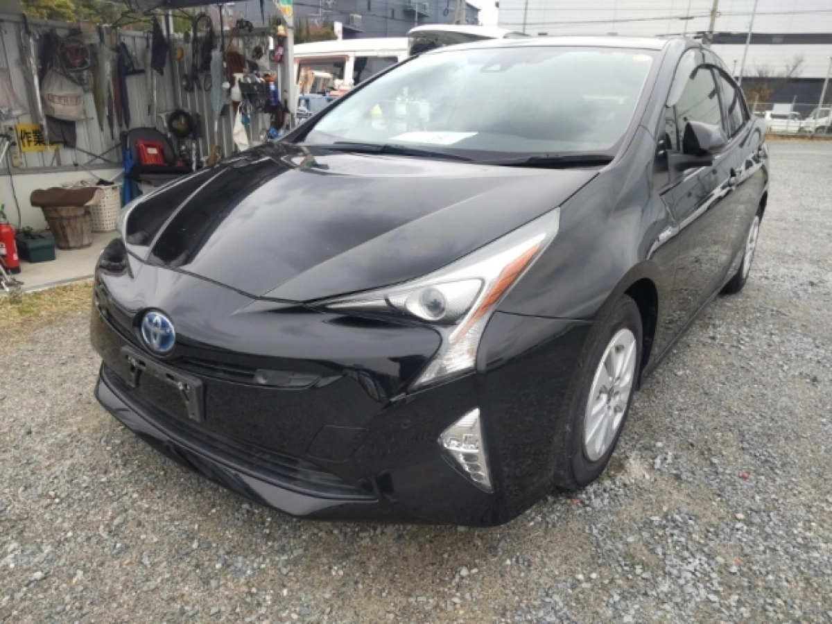 TOYOTA PRIUS ZVW50 2019