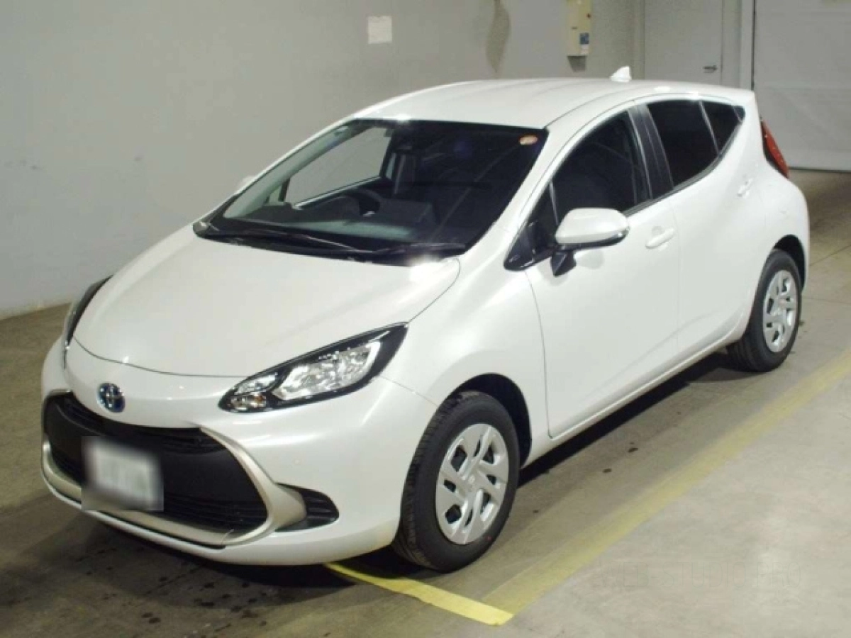 TOYOTA AQUA MXPK16 2025