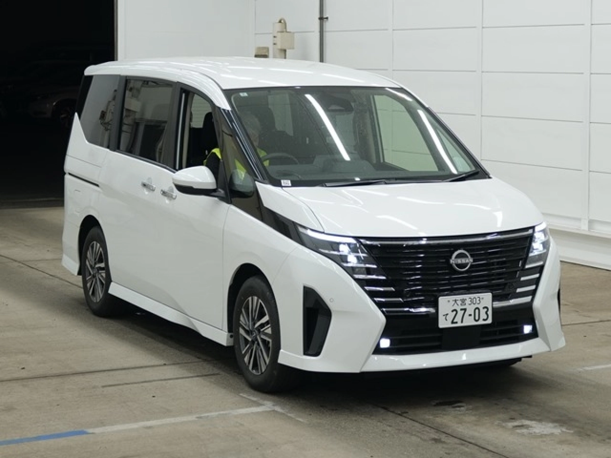 NISSAN SERENA FC28 2025