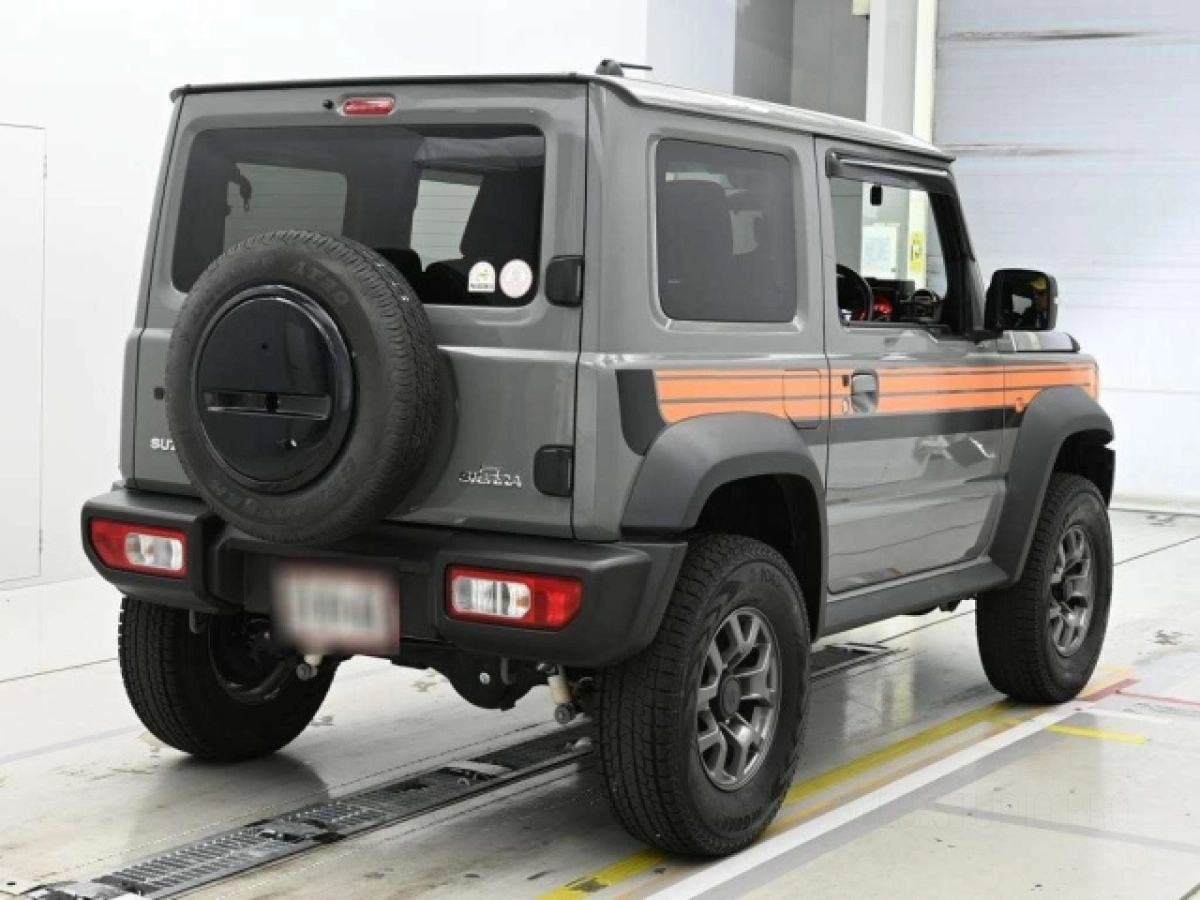 SUZUKI JIMNY SIERRA
