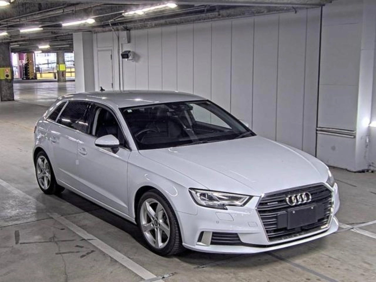 AUDI A3 8VCZPF 2019