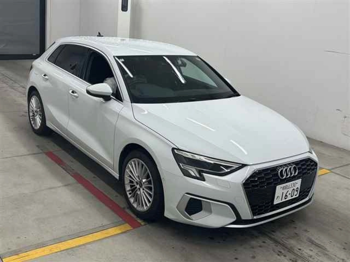 AUDI A3 GYDLA 2024
