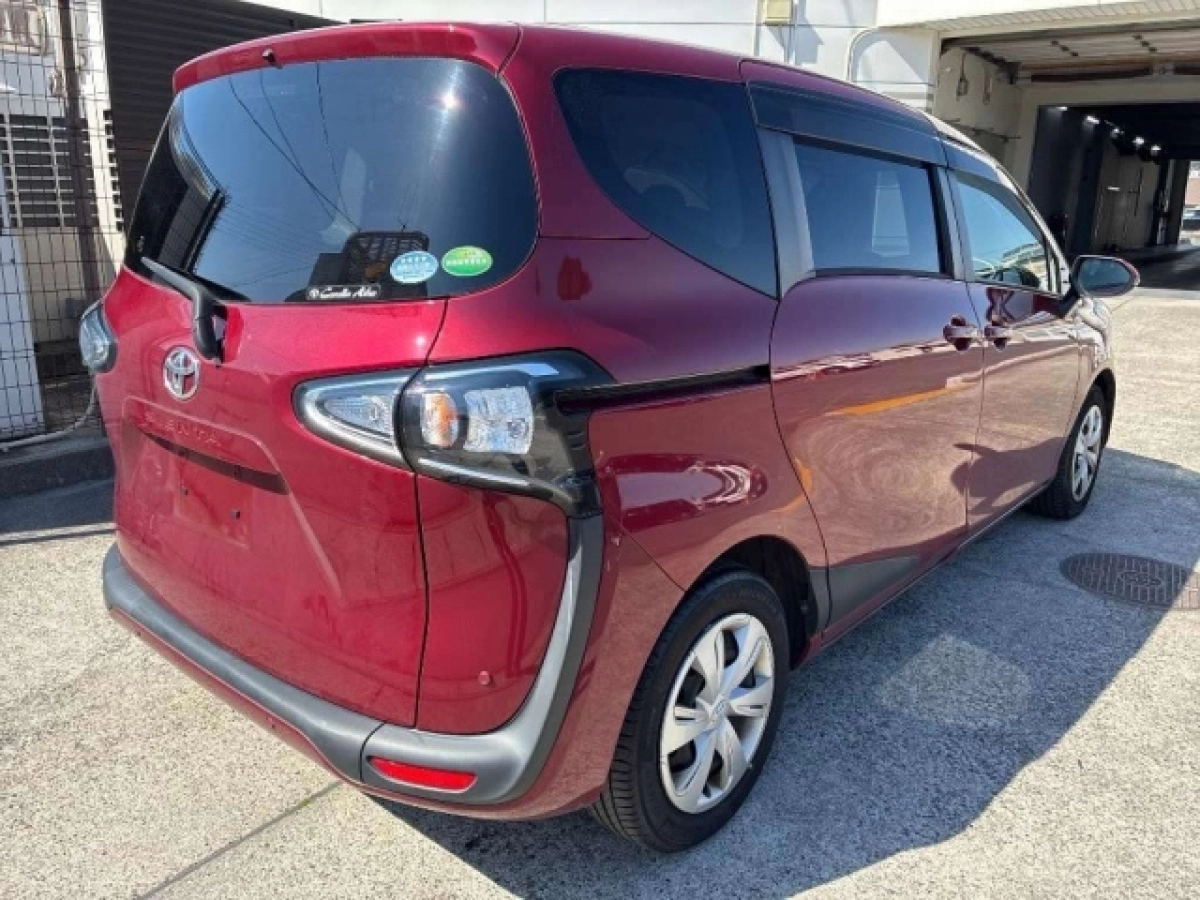 TOYOTA SIENTA