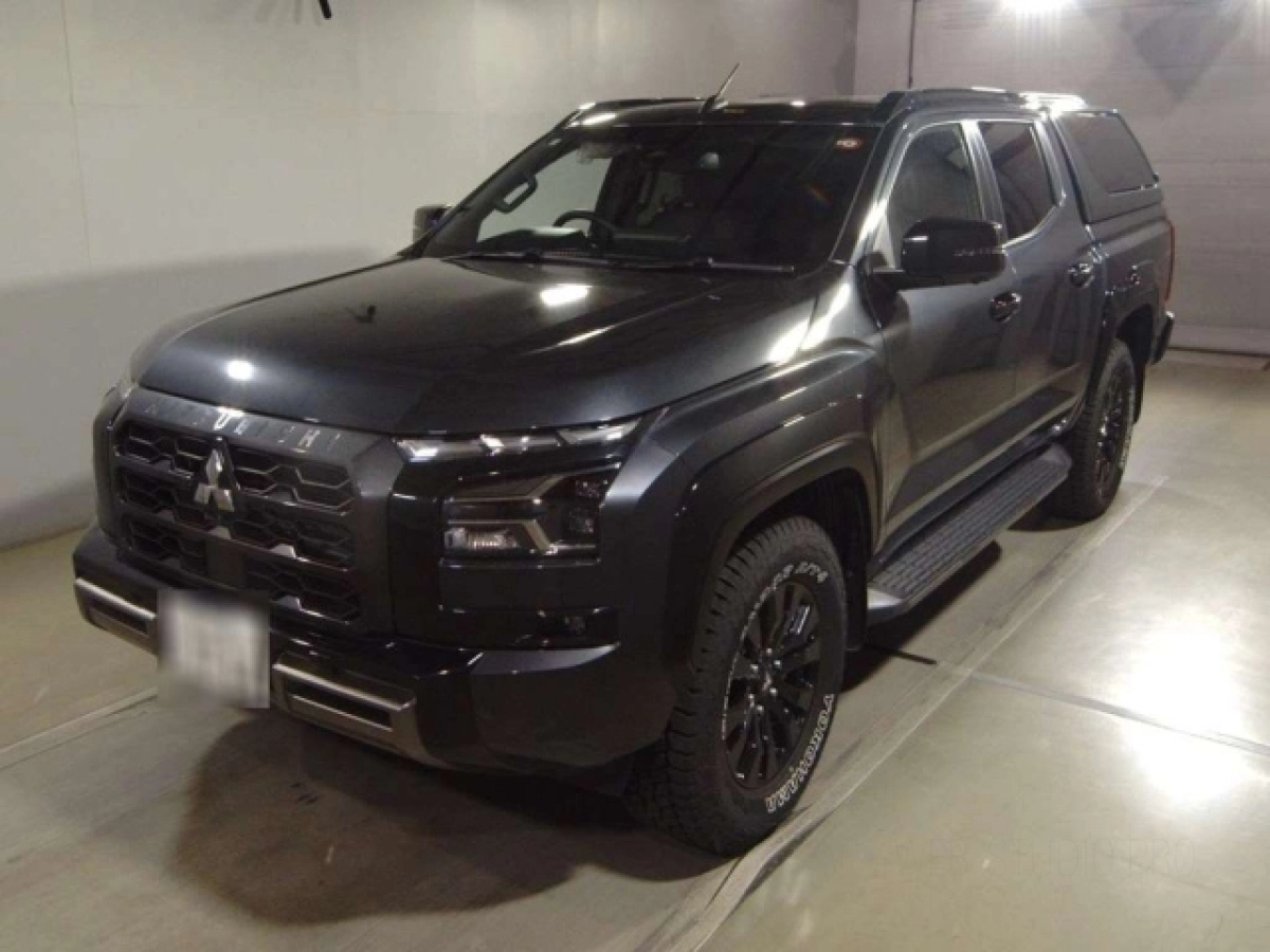 MITSUBISHI TRITON LC2T 2024
