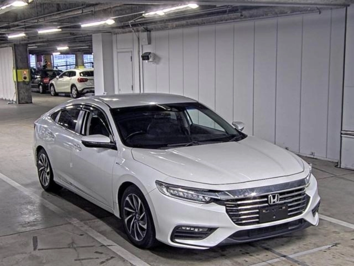 HONDA INSIGHT ZE4 2019