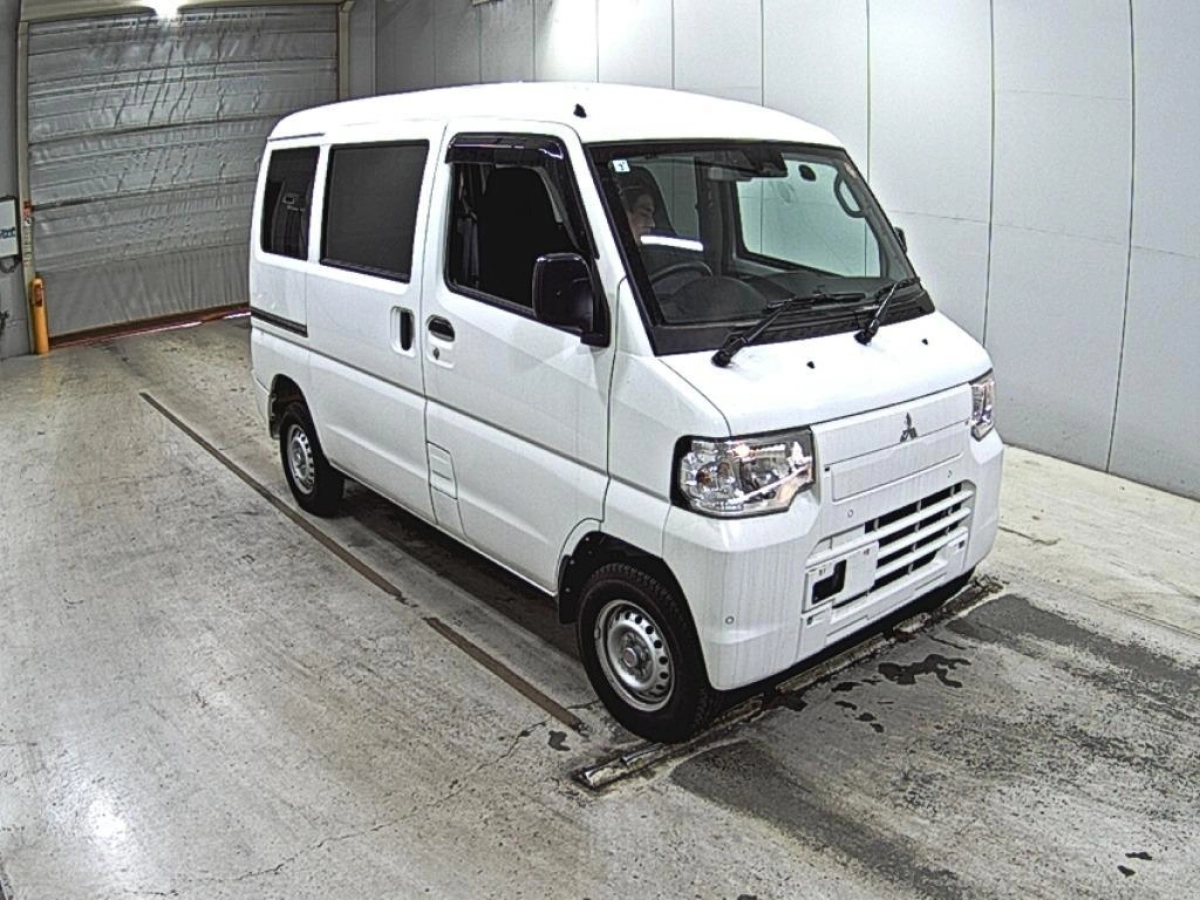 MITSUBISHI MINICAB EV U69V 2024