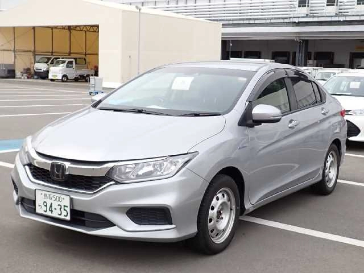 HONDA GRACE GM4 2021