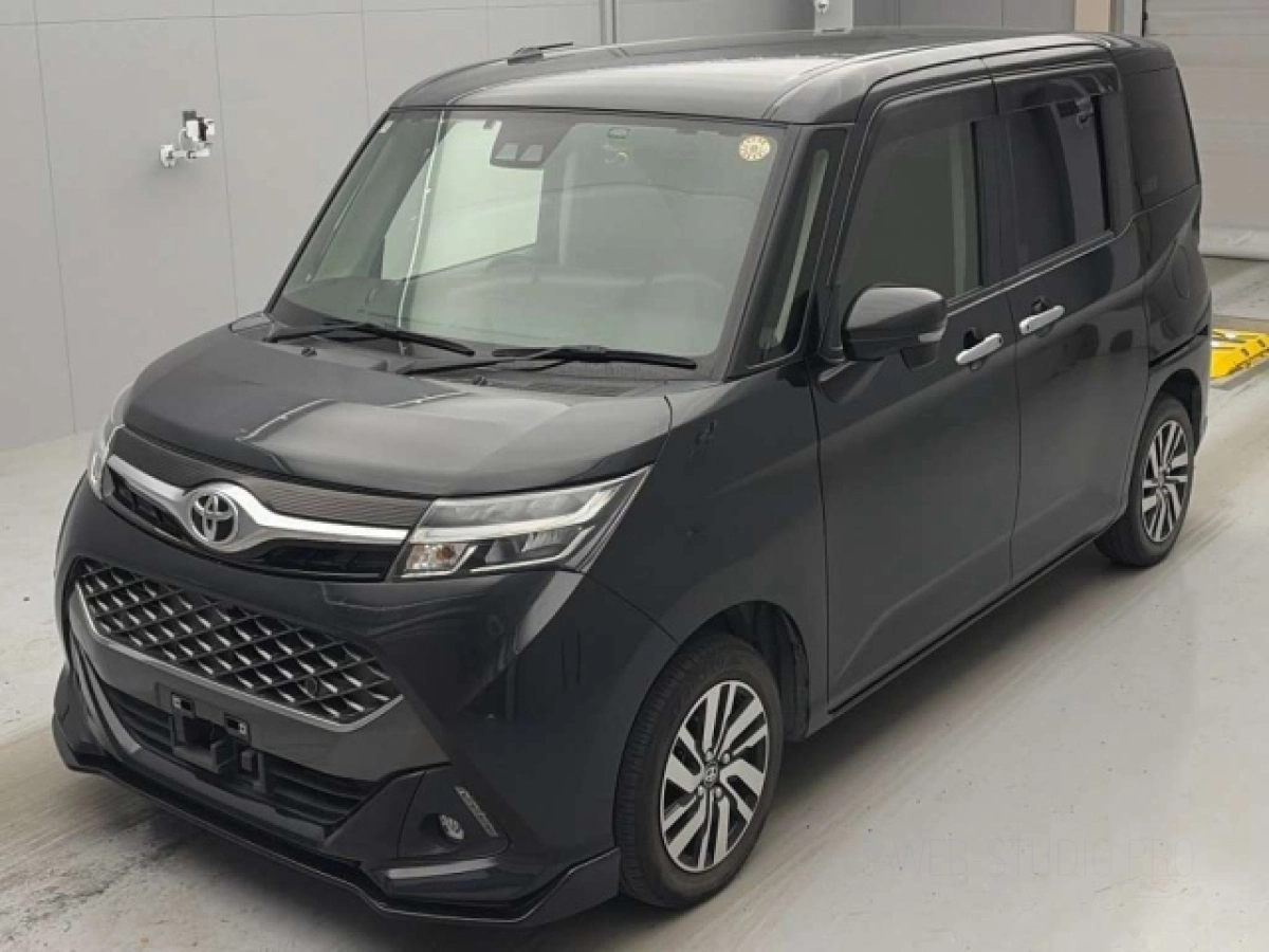 TOYOTA TANK M900A 2020