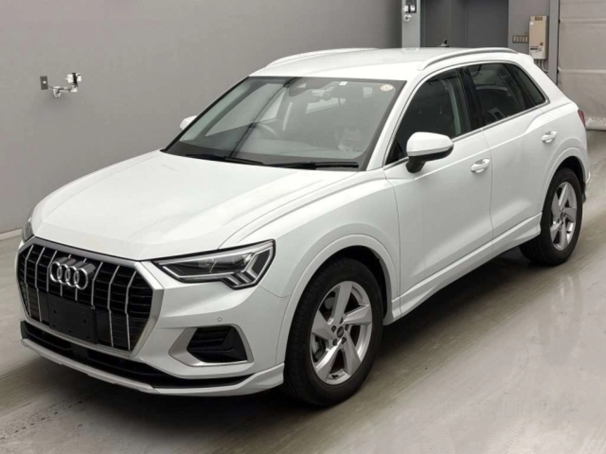 AUDI Q3 F3DFY 2023