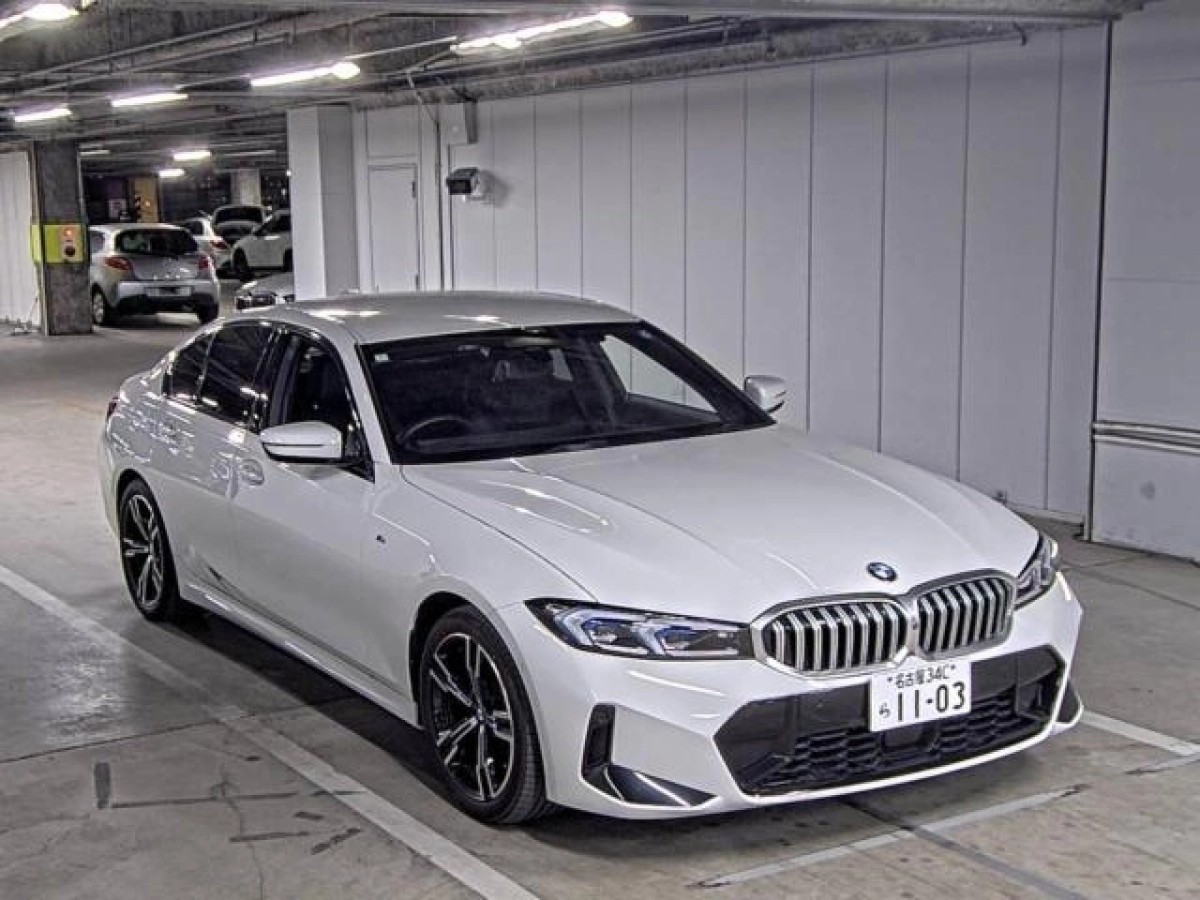 BMW 3 SERIES 5V20 2024