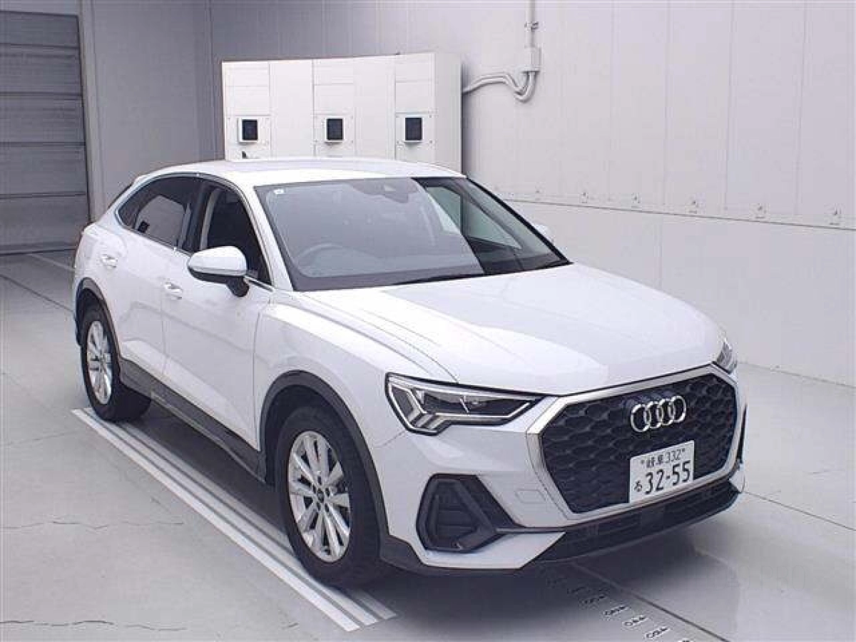 AUDI Q3 F3DPC 2021