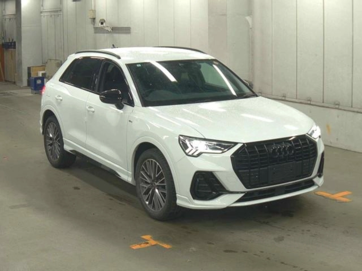 AUDI Q3 F3DFY 2023
