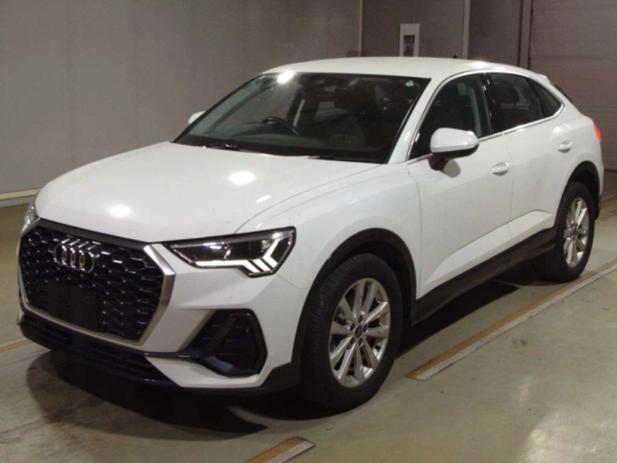 AUDI Q3 F3DFY 2023