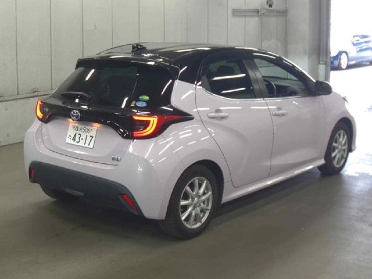 TOYOTA YARIS