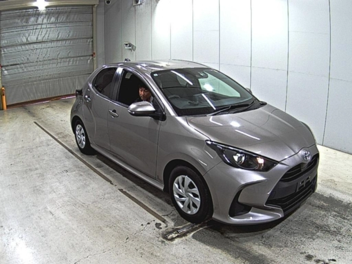 TOYOTA YARIS KSP210 2022