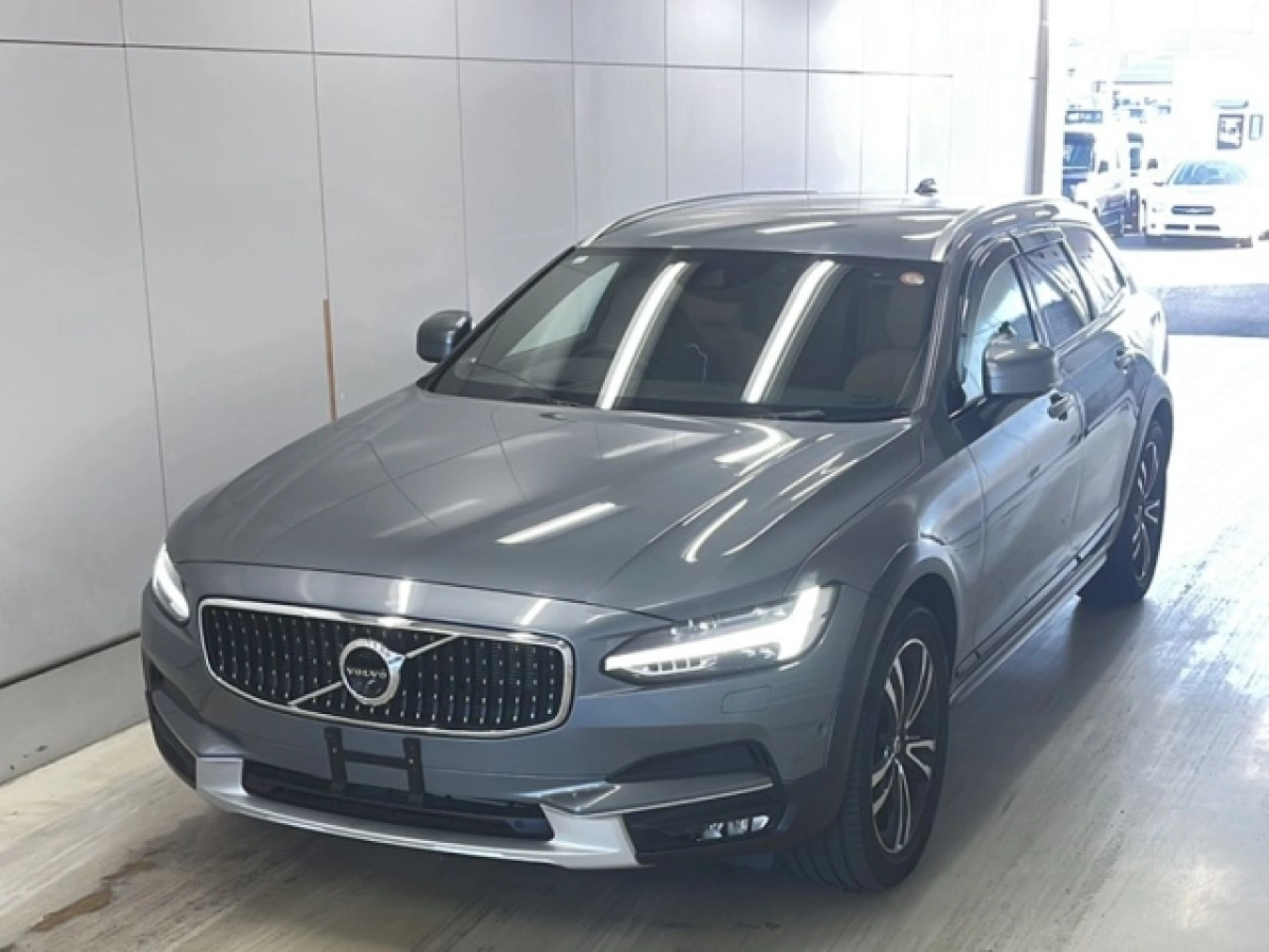 VOLVO V90 PB420 2019