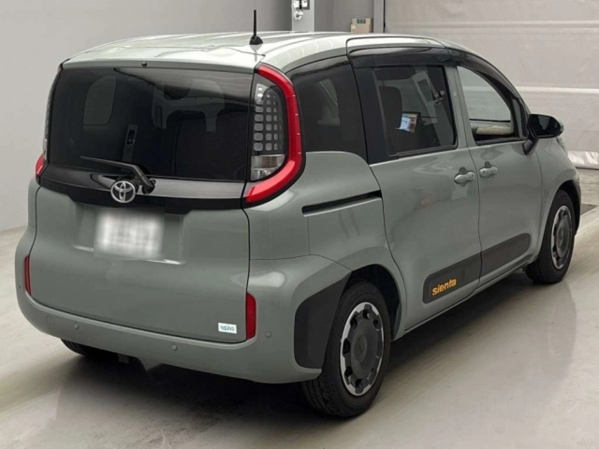 TOYOTA SIENTA