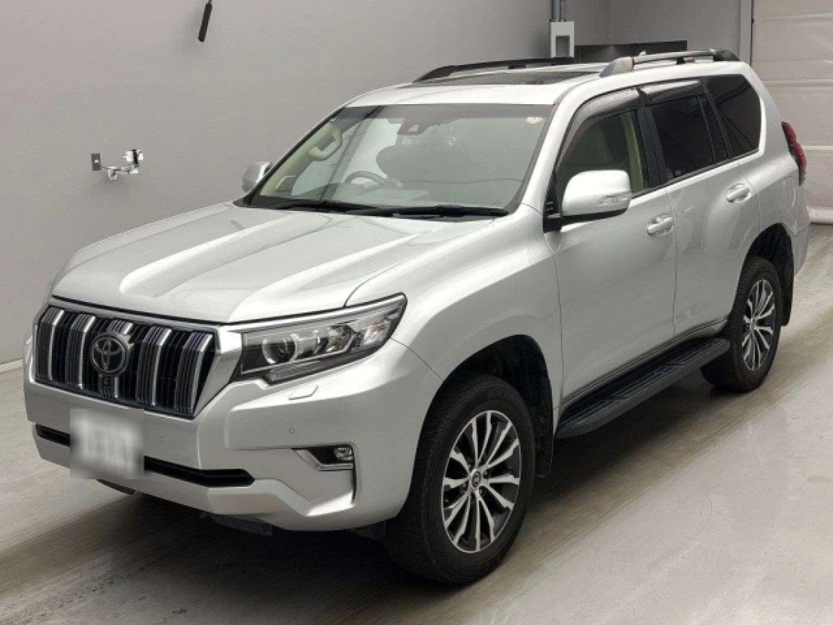TOYOTA LAND CRUISER PRADO TRJ150W 2020