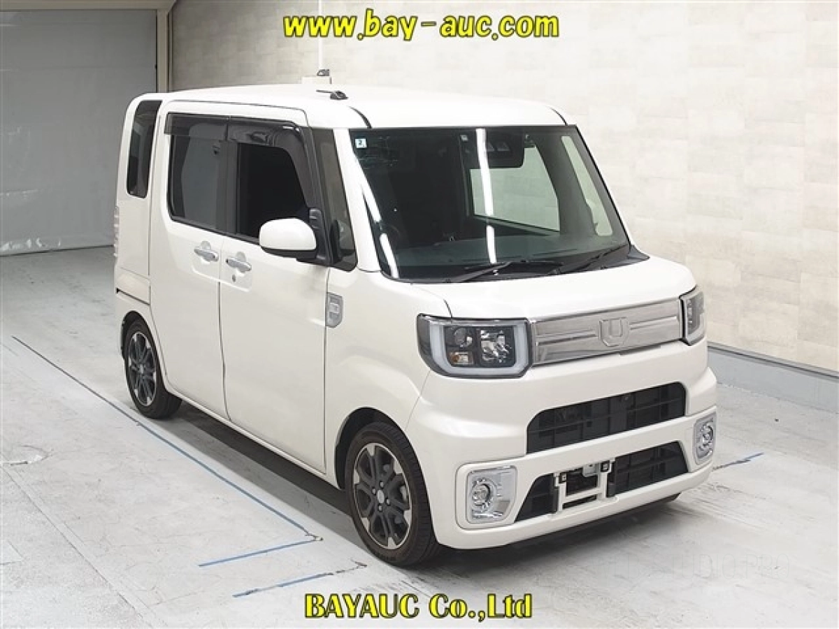 DAIHATSU WAKE LA700S 2020